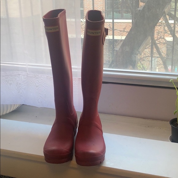 Hunter Shoes - Red tall Hunter boots - socks included